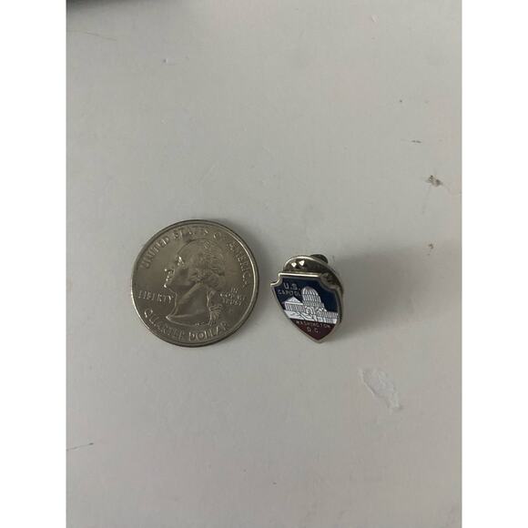US capital lapel pin - Picture 3 of 5